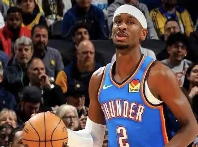 脚下技术高超!球星在赛场上展现超强实力的简单介绍 脚下技术高超!球星在赛场上展现超强实力的简单介绍