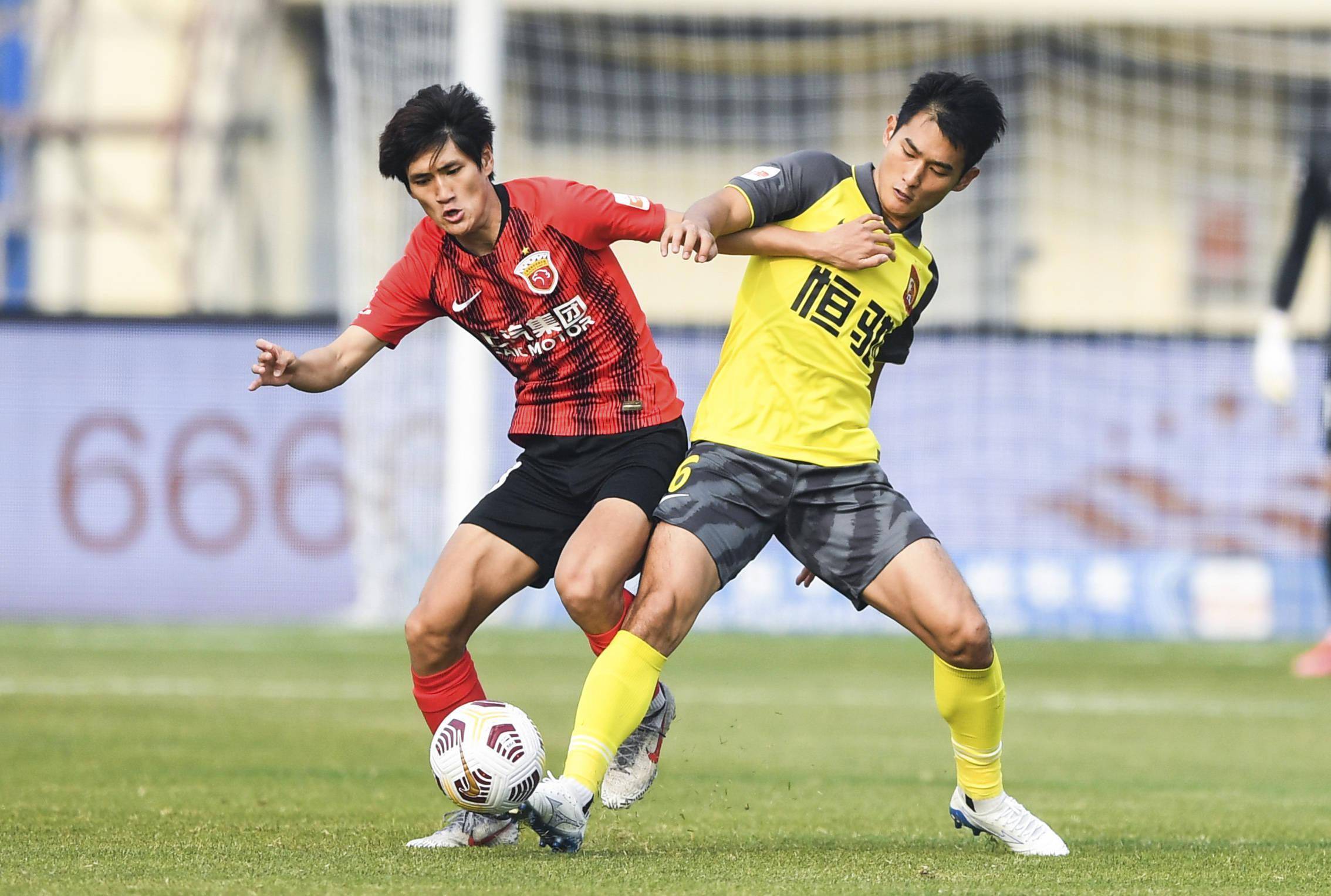 上海队客场惊险获胜，球员实力得到验证(上海队客场惊险获胜,球员实力得到验证是真的吗)